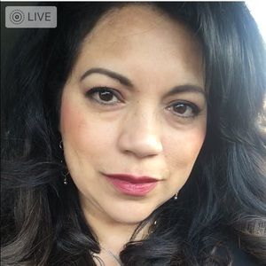 Meet your Posher, Elsa